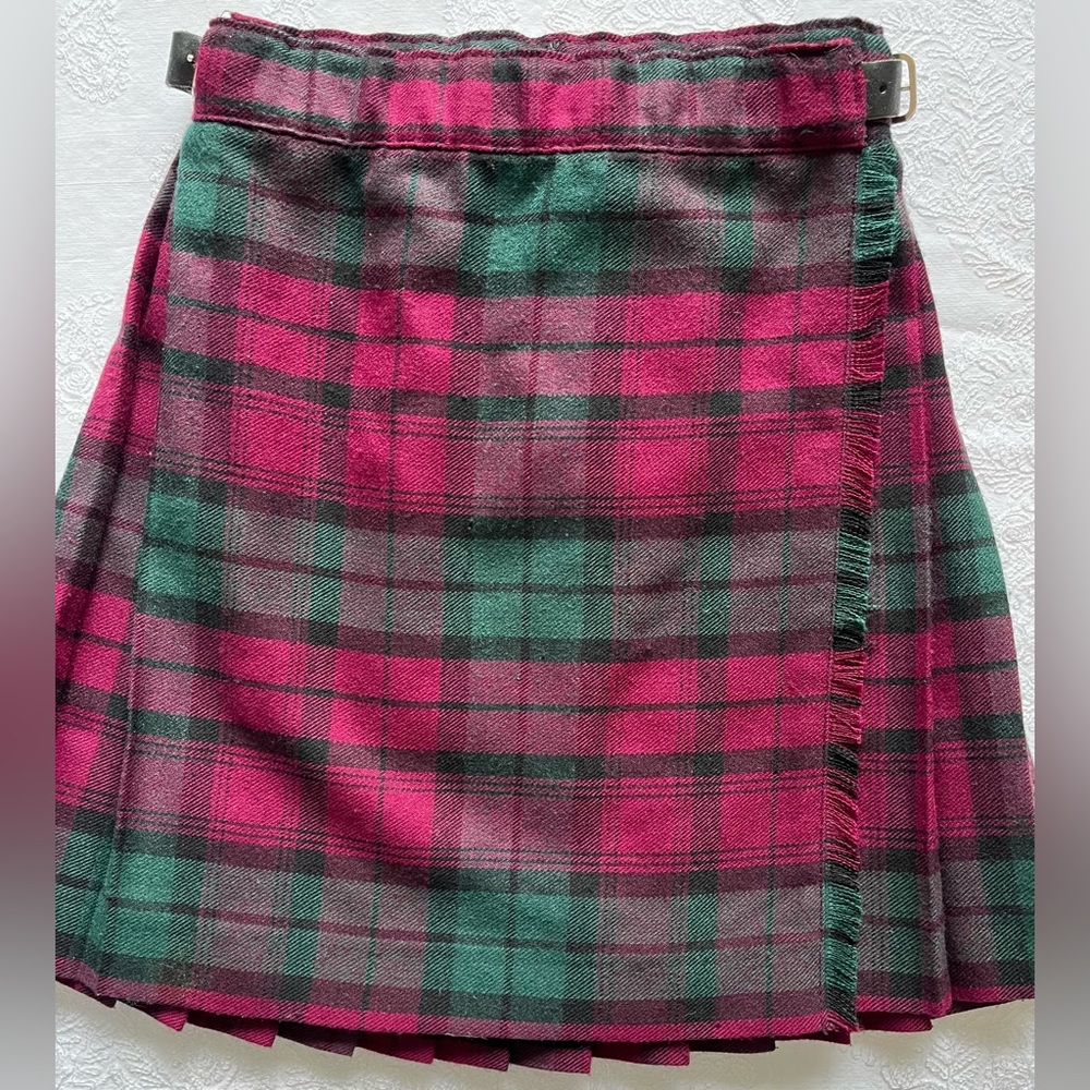 Girls Kilt Size 6 from Scotland Burgundy/Green